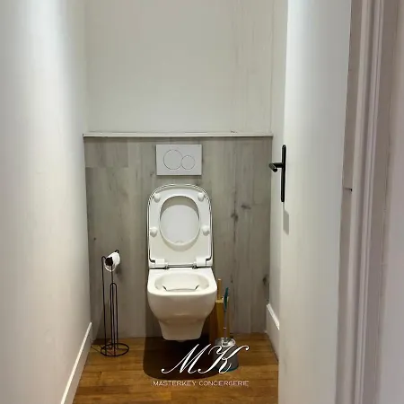 L'aristocrate Cachet Ancien Confort Moderne Daire